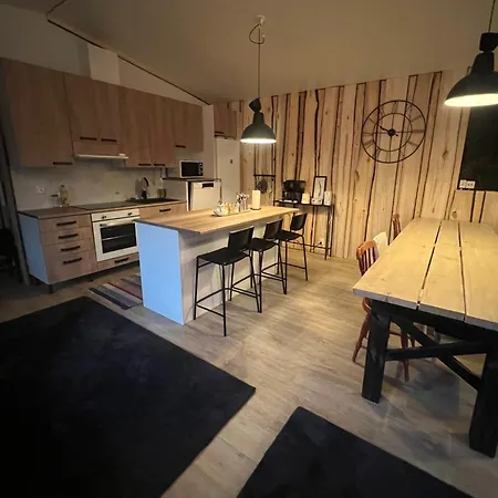 Farm stay Elaemyksellinen Majoitus Aitassa Kokkola (Karleby)